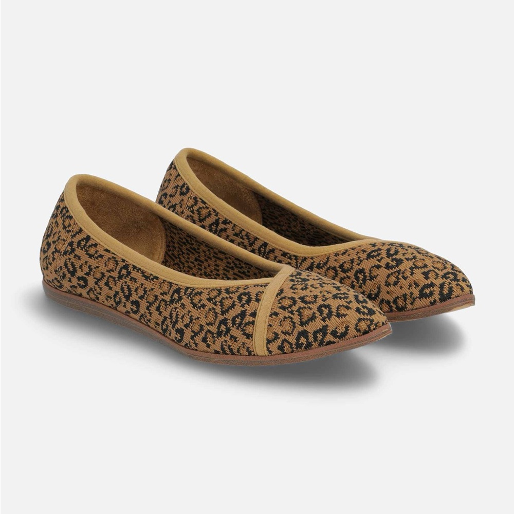 TOMS Katie Knit Ballet Flats Brown Leopard Shoes